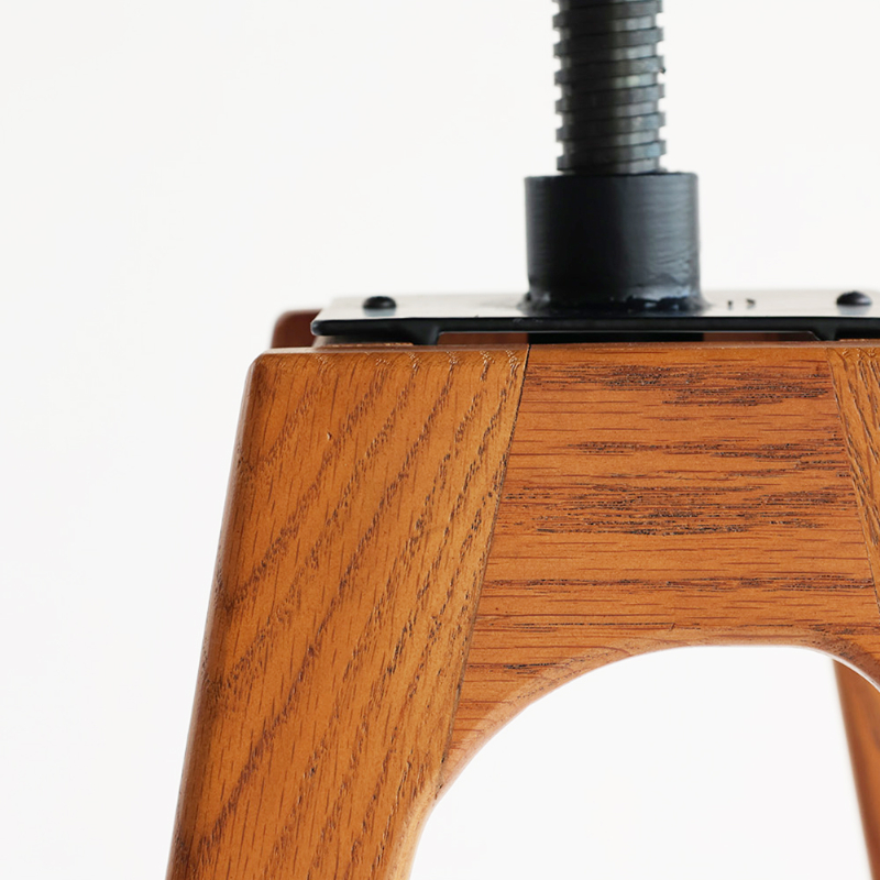 OAKERアジャスタブルスツール