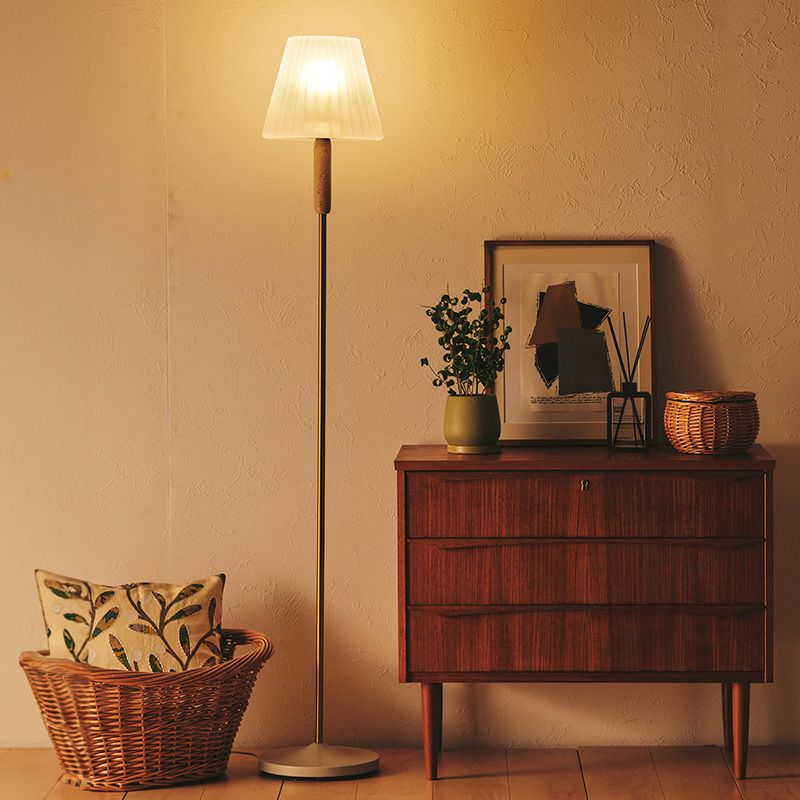 Mieto フロアランプ