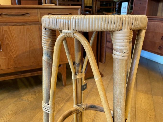 ヴィンテージ ラタンスツール Vintage Rattan Stool | DOUBLEDAY ヴィンテージ ラタンスツール Vintage Rattan Stool | DOUBLEDAY