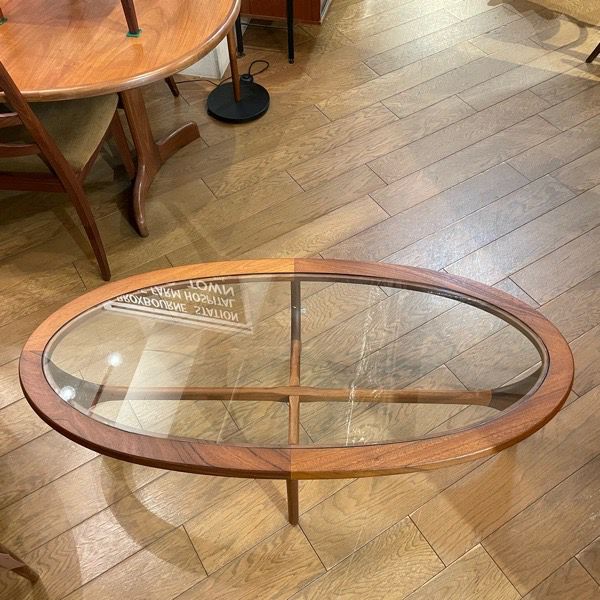 STATEROOM BY STONEHILL Glass top coffe table | DOUBLEDAY