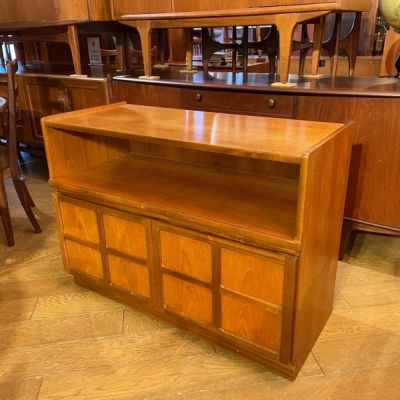 Nathan ネイサン ヴィンテージ スモールキャビネット ナイトテーブル 花台 ネイサン（NATHAN）製キャビネット 商品番号【021023