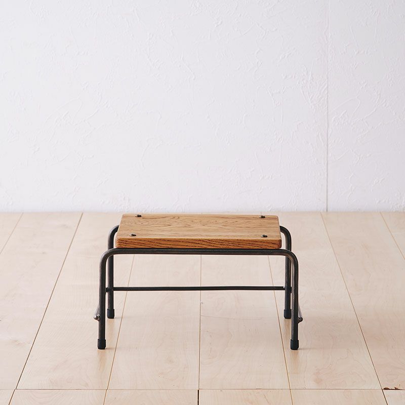 ★展示用商品激安★定価約9万円★time&style 高級インテリアスツール Spindle high stool – Time & Style