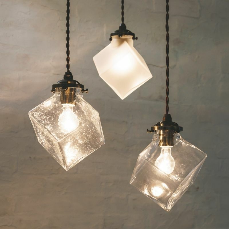 Quadrato ペンダントランプ